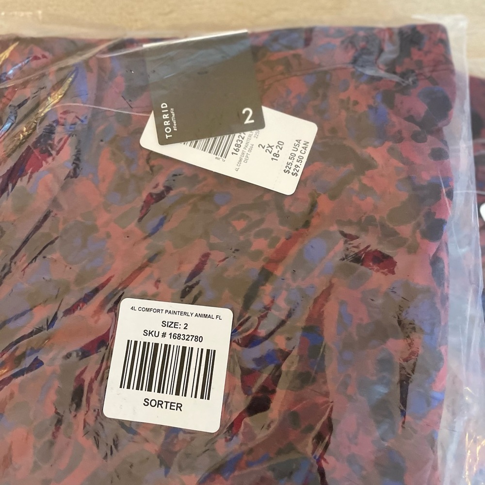 Torrid Painterly Animal Print Leggings - Various Sizes - Picture 12 of 12